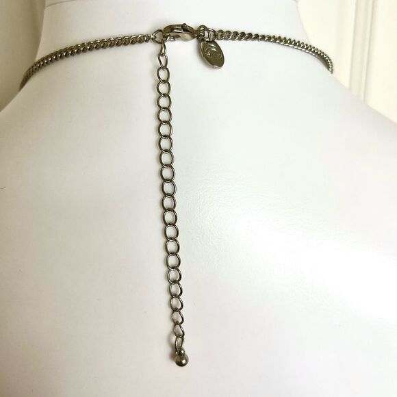 Floral Gold Necklace - Picture 3 of 3